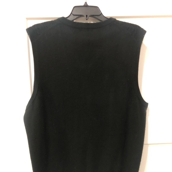 Dockers Large V neck vest - Picture 2 of 3